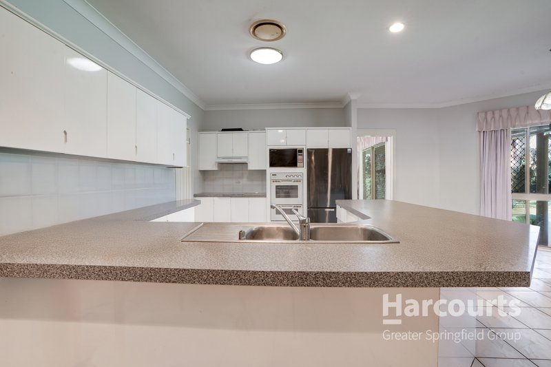 Photo - 10 Woodvale Crescent, Forest Lake QLD 4078 - Image 9