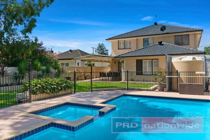 Photo - 10 Worsley Street, East Hills NSW 2213 - Image 2