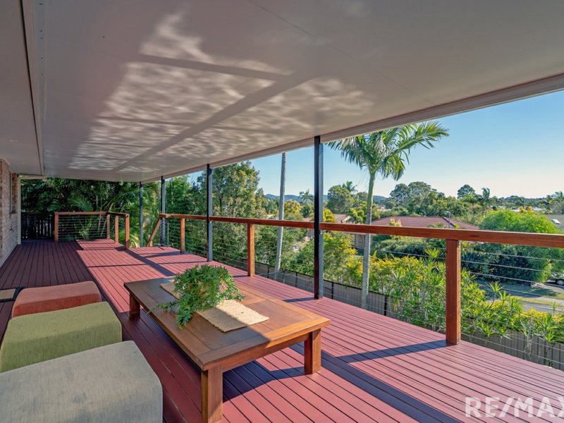 Photo - 10 Wyara Close, Elanora QLD 4221 - Image 3