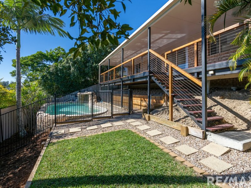 Photo - 10 Wyara Close, Elanora QLD 4221 - Image 15