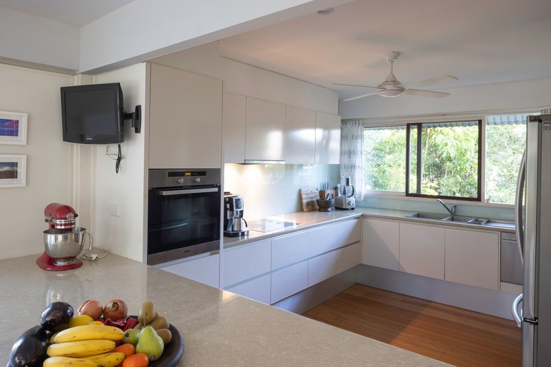 Photo - 10 Wyndlorn Avenue, Buderim QLD 4556 - Image 7