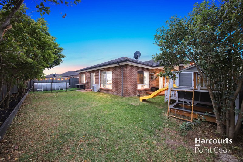 Photo - 10 Yaramba Boulevard, Point Cook VIC 3030 - Image 32