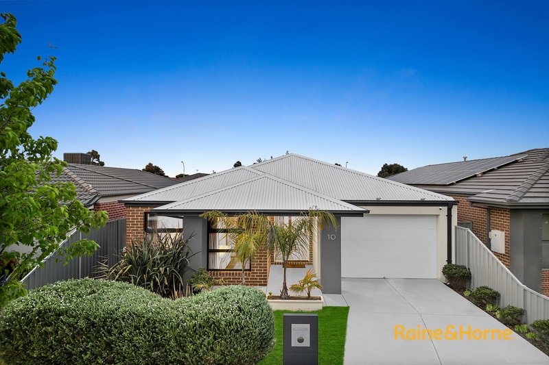 Photo - 10 Yellow Robin Circuit, Cranbourne East VIC 3977 - Image 2