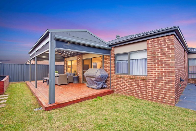 Photo - 10 Zambezi Street, Tarneit VIC 3029 - Image 12