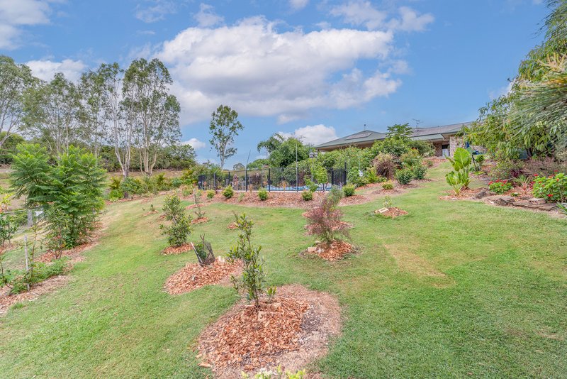 Photo - 100-102 Scarvell Pl , Kooralbyn QLD 4285 - Image 10