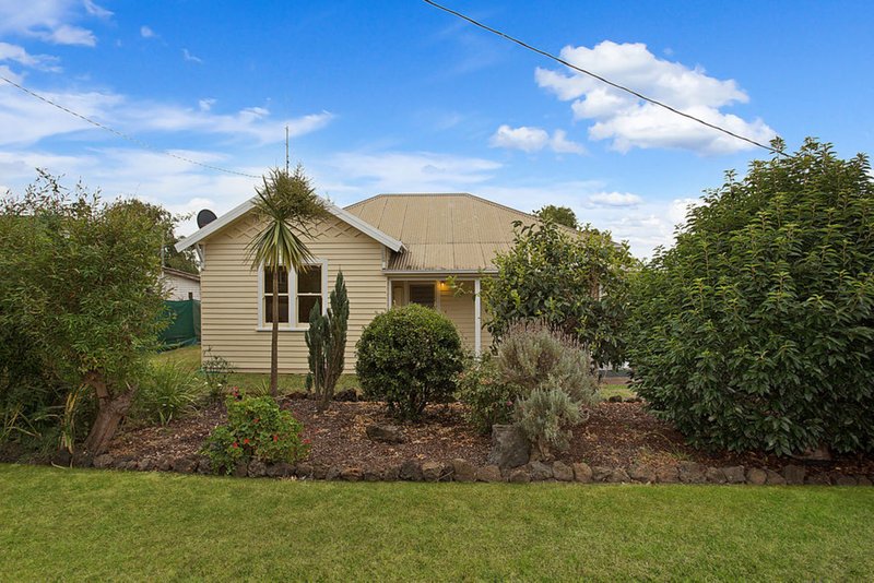 100 Baynes Street, Terang VIC 3264