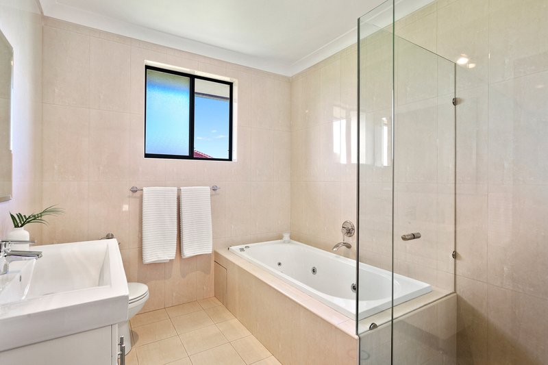Photo - 100 Blackman Parade, Unanderra NSW 2526 - Image 8