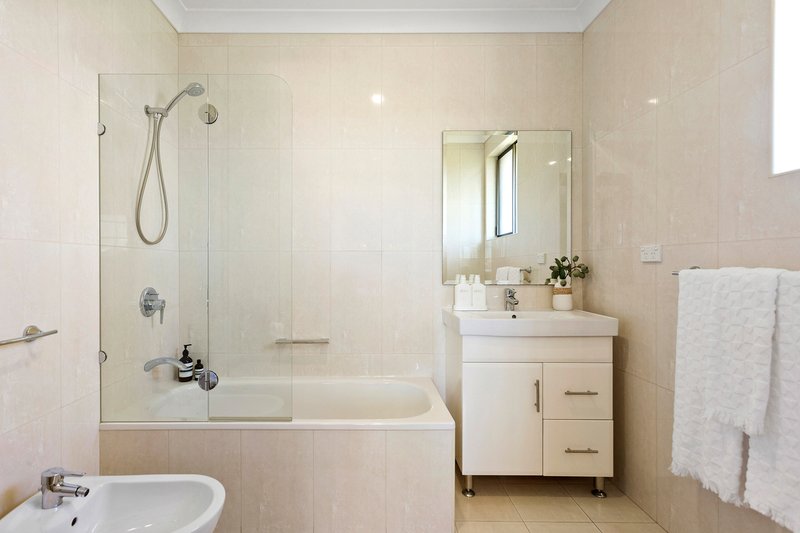 Photo - 100 Blackman Parade, Unanderra NSW 2526 - Image 13