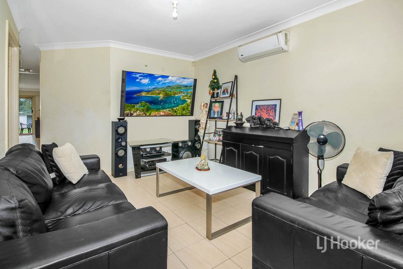 Photo - 100 Brussels Crescent, Rooty Hill NSW 2766 - Image 3