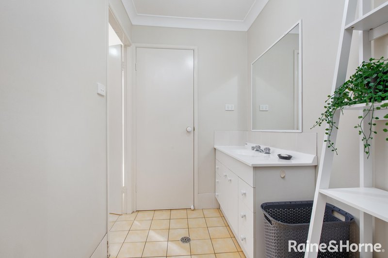 Photo - 100 Denton Park Drive, Rutherford NSW 2320 - Image 6