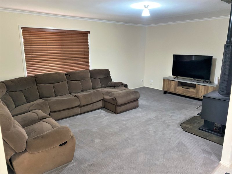 Photo - 100 Doonkuna Street, Kingaroy QLD 4610 - Image 5