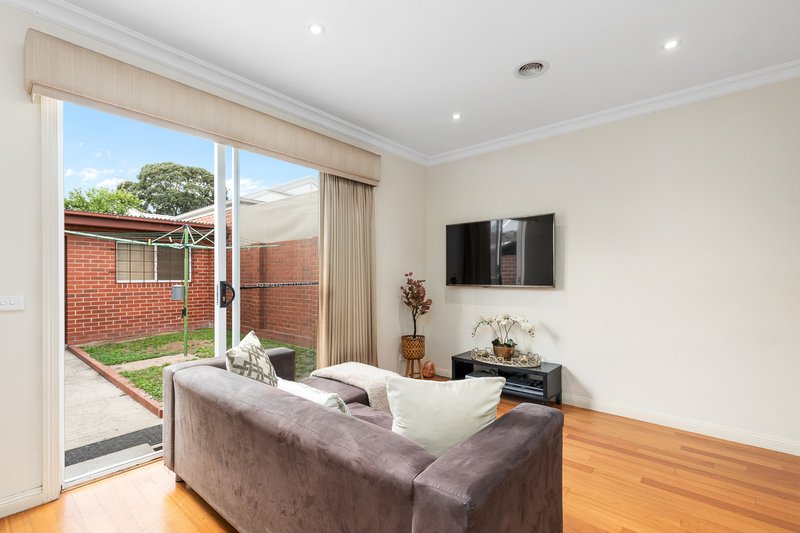 Photo - 100 Francis Street, Ascot Vale VIC 3032 - Image 3