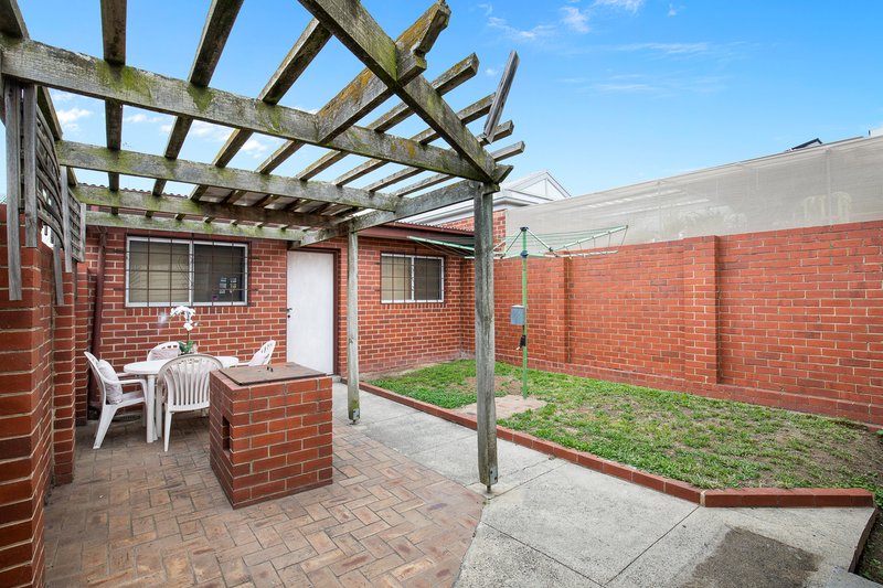 Photo - 100 Francis Street, Ascot Vale VIC 3032 - Image 8