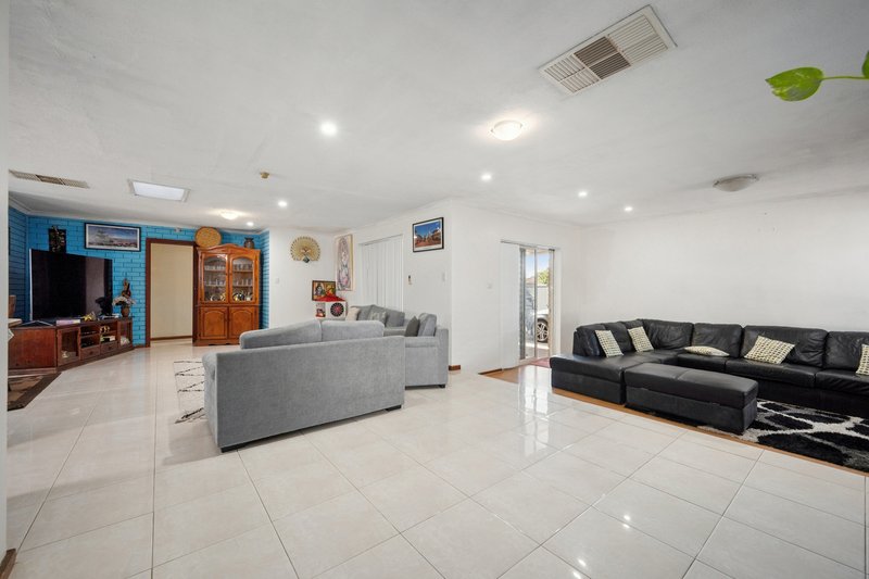 Photo - 100 George Way, Cannington WA 6107 - Image 10