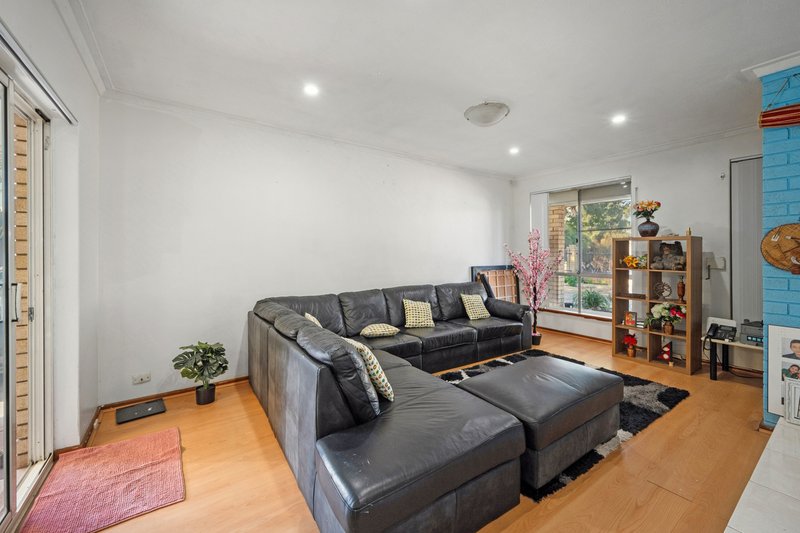 Photo - 100 George Way, Cannington WA 6107 - Image 11