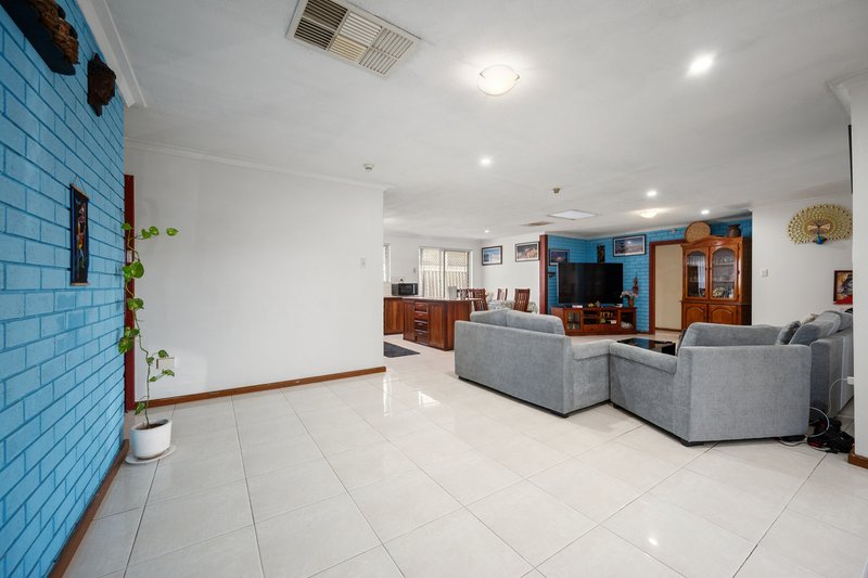 Photo - 100 George Way, Cannington WA 6107 - Image 13