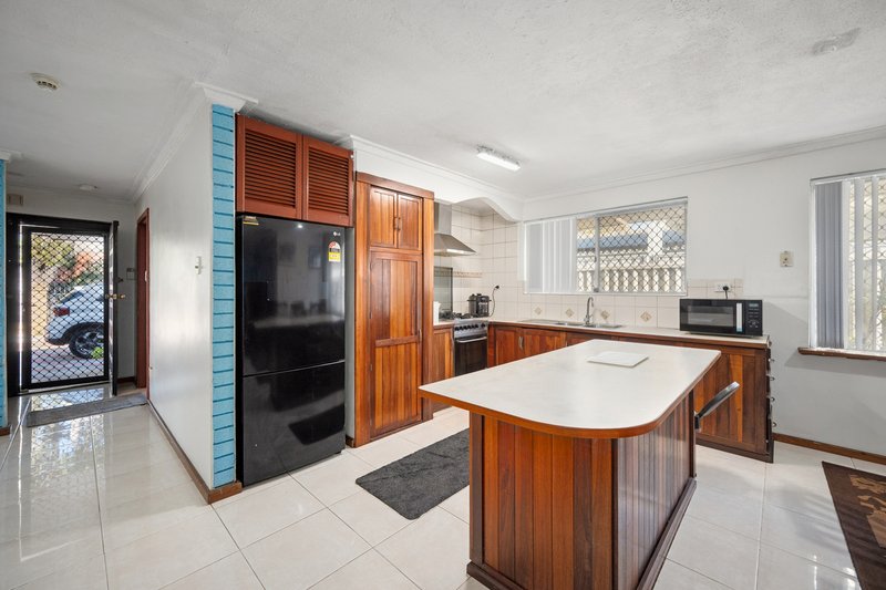 Photo - 100 George Way, Cannington WA 6107 - Image 19
