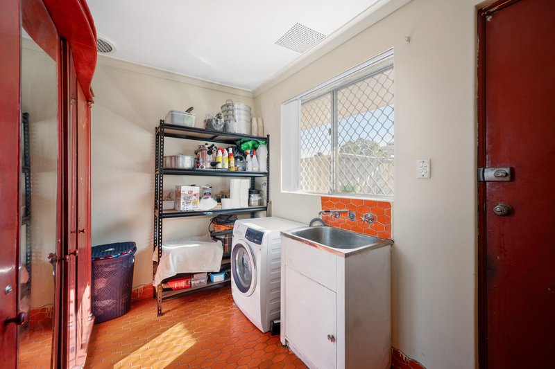 Photo - 100 George Way, Cannington WA 6107 - Image 30