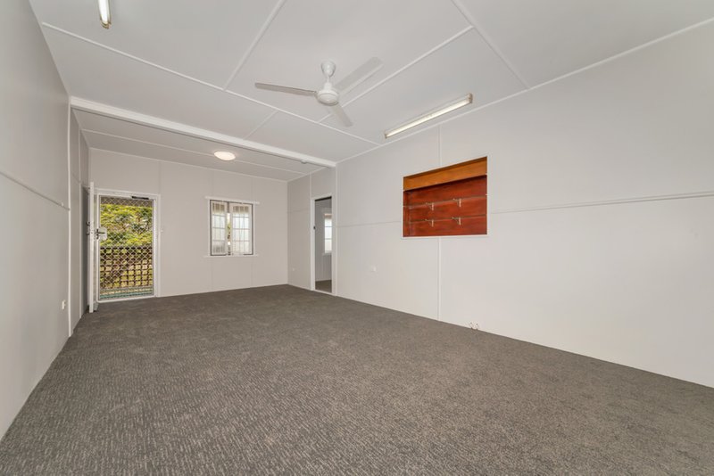 Photo - 100 Gollogly Lane, Rasmussen QLD 4815 - Image 3