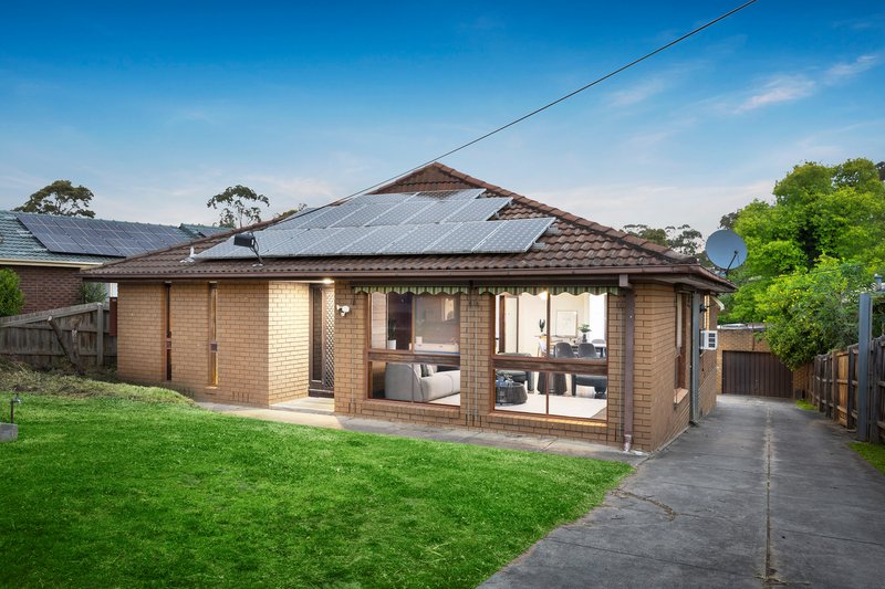 100 Harborne Street, Macleod VIC 3085