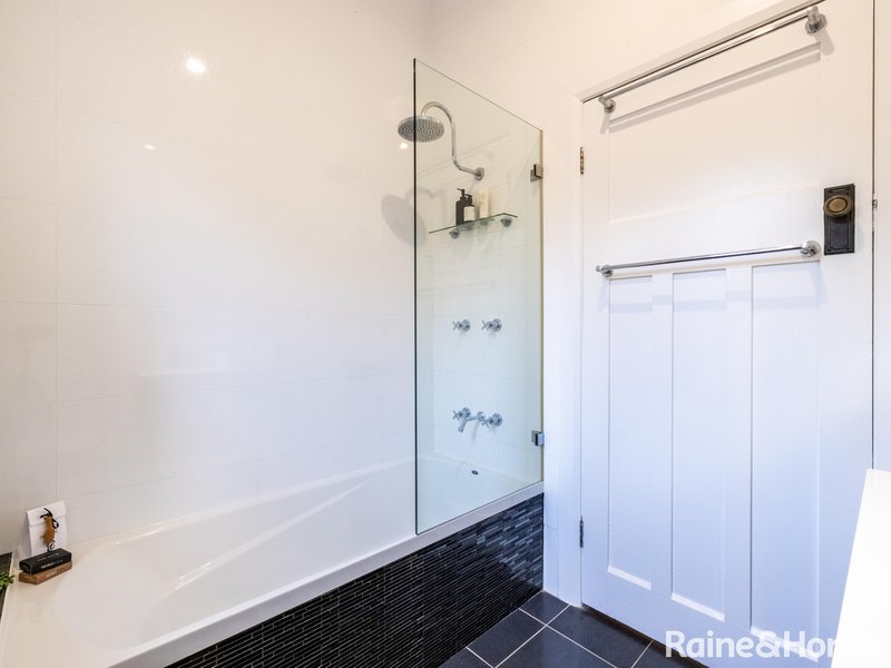 Photo - 100 Hope Street, Bathurst NSW 2795 - Image 13