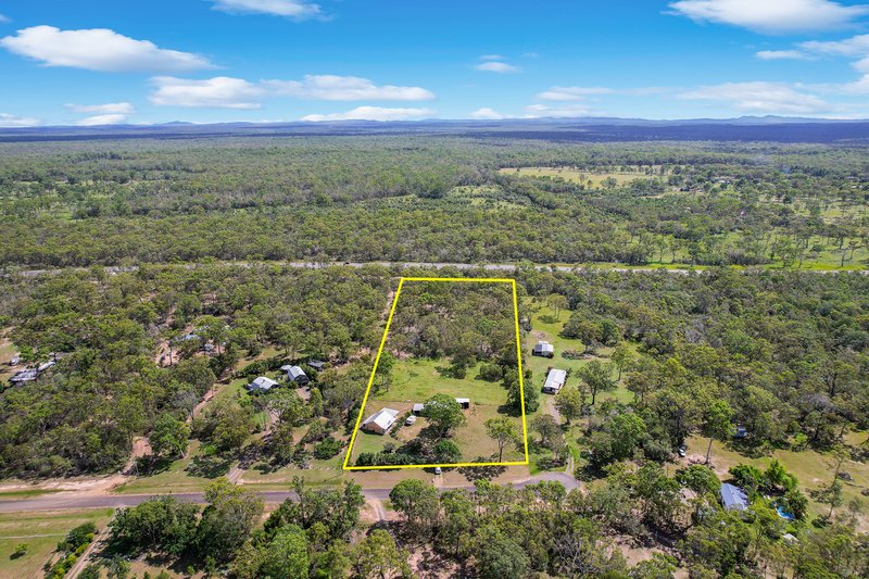 Photo - 100 Hunter Street, Torbanlea QLD 4662 - Image 2