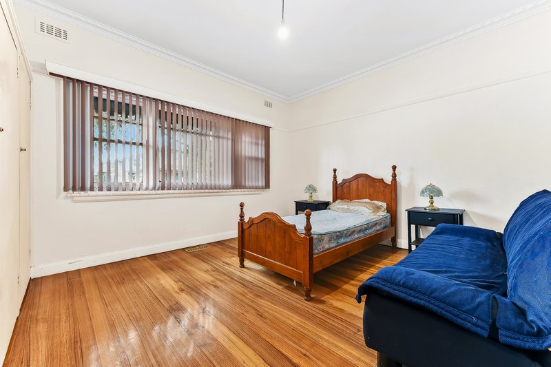 Photo - 100 Kanooka Grove, Clayton VIC 3168 - Image 6