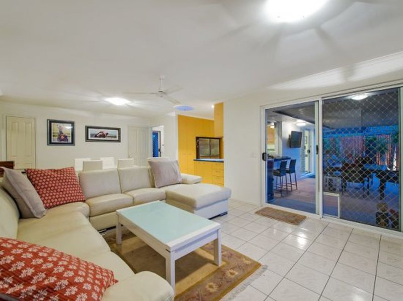 Photo - 100 Karawatha Street, Buderim QLD 4556 - Image 5