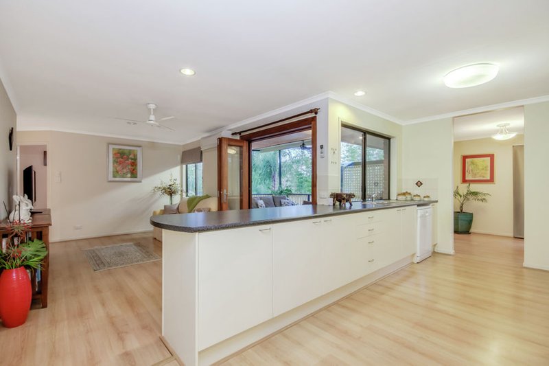 Photo - 100 Kylie Avenue, Ferny Hills QLD 4055 - Image 9