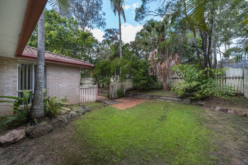 Photo - 100 Mackellar Drive, Boronia Heights QLD 4124 - Image 3