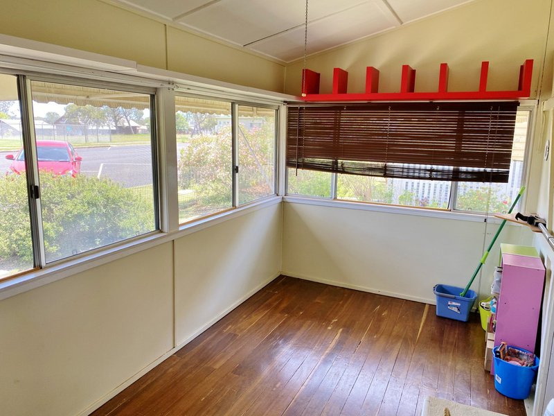 Photo - 100 Mackenzie Street, Wondai QLD 4606 - Image 2