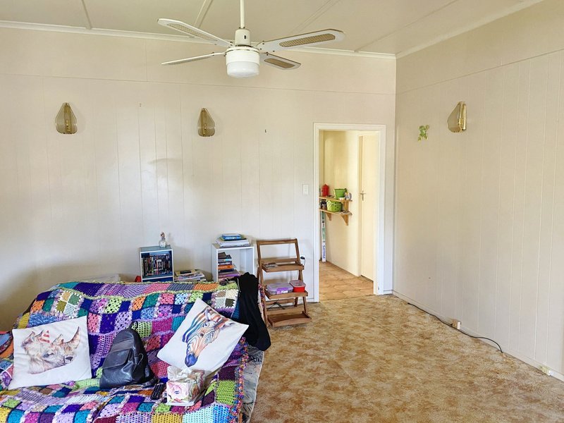 Photo - 100 Mackenzie Street, Wondai QLD 4606 - Image 3