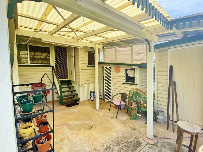 Photo - 100 Mackenzie Street, Wondai QLD 4606 - Image 12