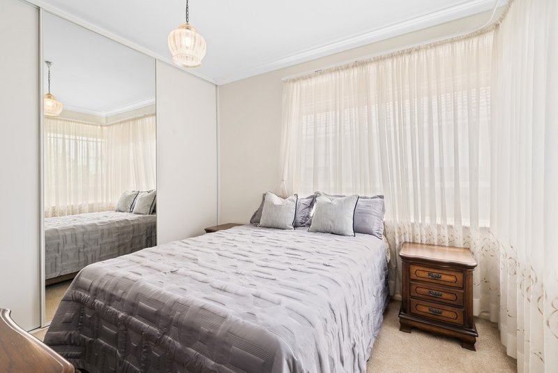 Photo - 100 Messmate Street, Lalor VIC 3075 - Image 11