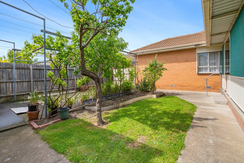 Photo - 100 Messmate Street, Lalor VIC 3075 - Image 15