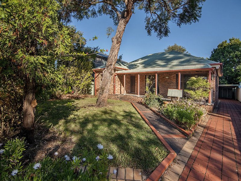 Photo - 100 Ramsay Road, Picnic Point NSW 2213 - Image 2