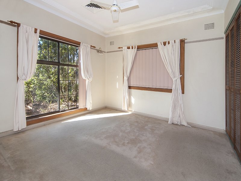 Photo - 100 Ramsay Road, Picnic Point NSW 2213 - Image 6