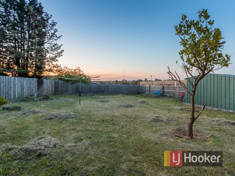 Photo - 100 Rebecca Street, Doveton VIC 3177 - Image 14