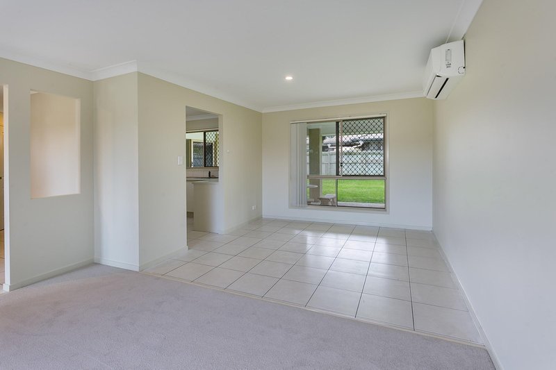 Photo - 100 Reif St , Flinders View QLD 4305 - Image 3