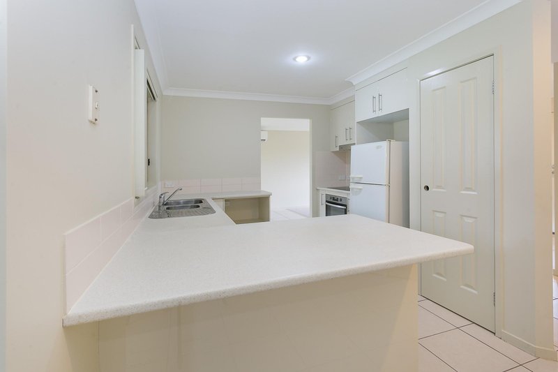 Photo - 100 Reif St , Flinders View QLD 4305 - Image 4