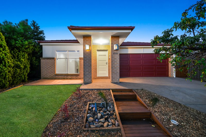 100 Sabel Drive, Cranbourne North VIC 3977