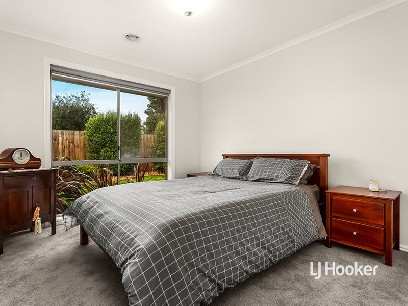 Photo - 100 Seabrook Boulevard, Seabrook VIC 3028 - Image 8