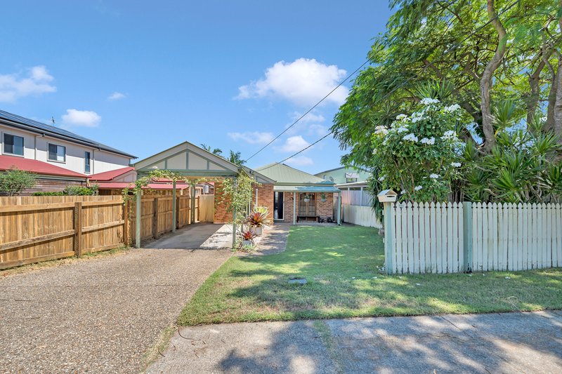 100 Shrapnel Road, Cannon Hill QLD 4170