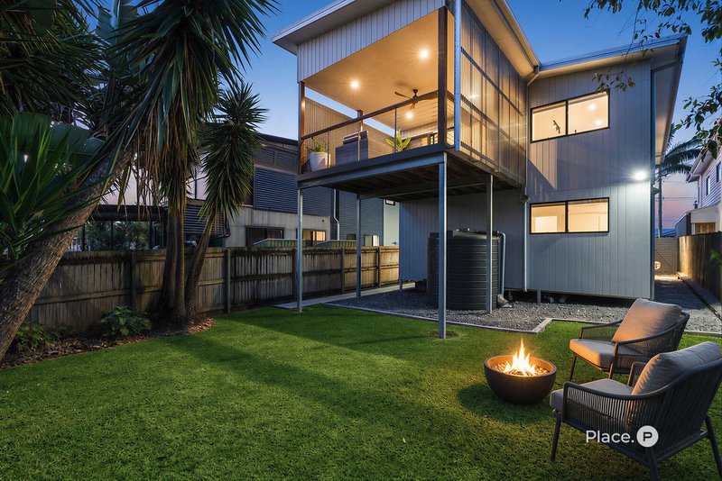 Photo - 100 Sibley Road, Wynnum West QLD 4178 - Image 2