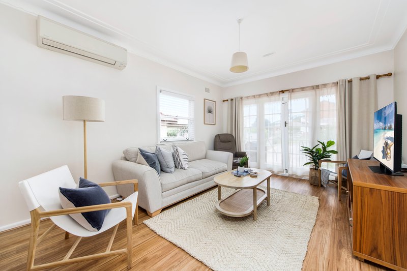 Photo - 100 Smith Ave , Allambie Heights NSW 2100 - Image 6