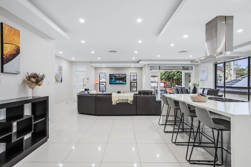 Photo - 100 Smith Street, Wentworthville NSW 2145 - Image 3
