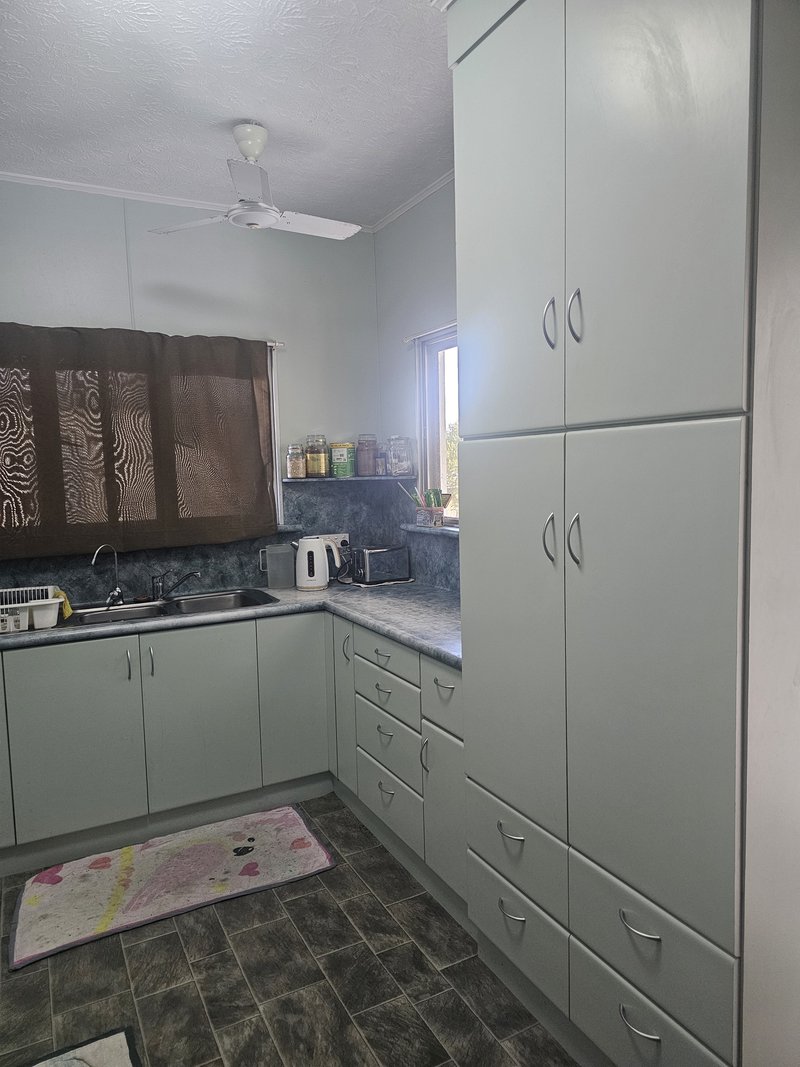 Photo - 100 Third Avenue, Home Hill QLD 4806 - Image 5