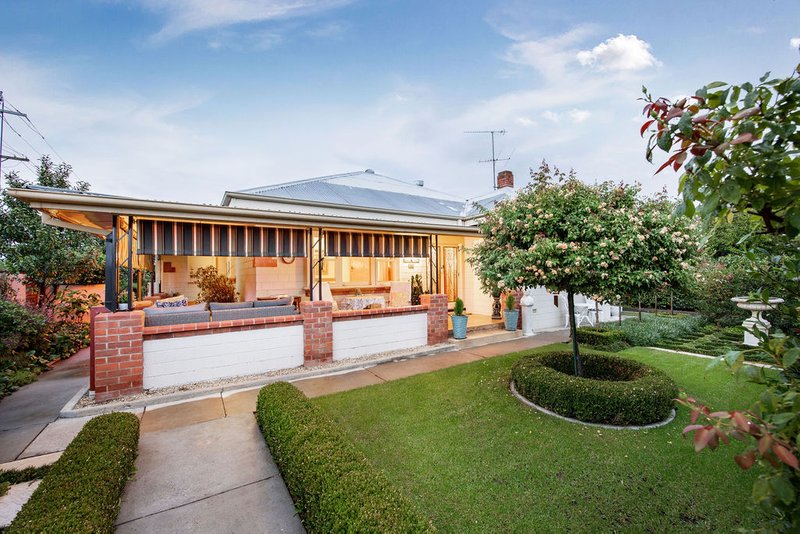 Photo - 100 Urana Street, Jindera NSW 2642 - Image 1