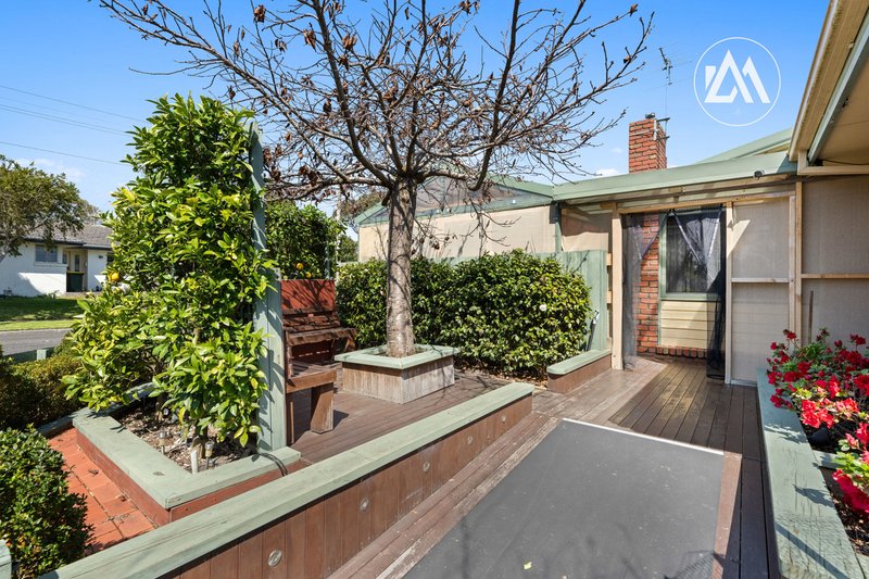 Photo - 100 Wangarra Road, Frankston VIC 3199 - Image 2