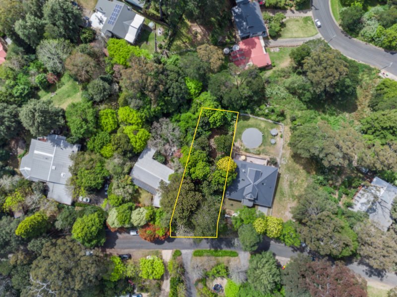 Photo - 100 Warks Hill Road, Kurrajong Heights NSW 2758 - Image 3